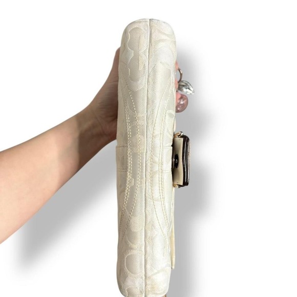 Coach Optic Silver Bumble Bee Soho Flap Shoulder Bag Limited Edition 1555 Y2K - Picture 6 of 9